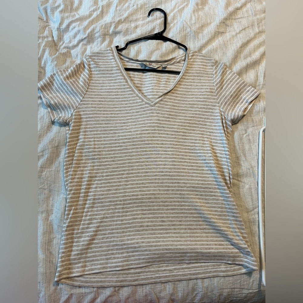 Vineyard vines tshirt